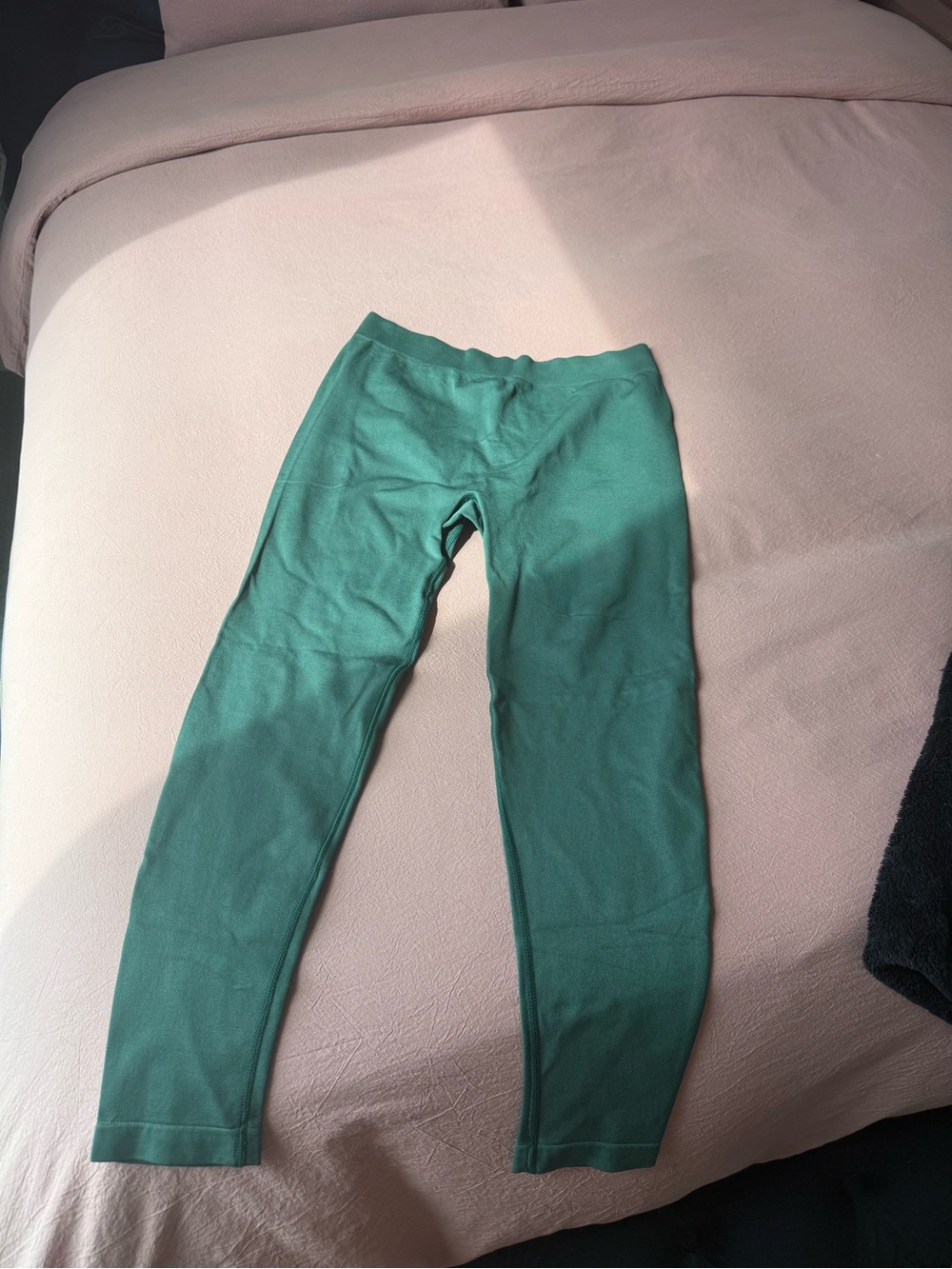 Green High-Waist scrunch butt Leggings
